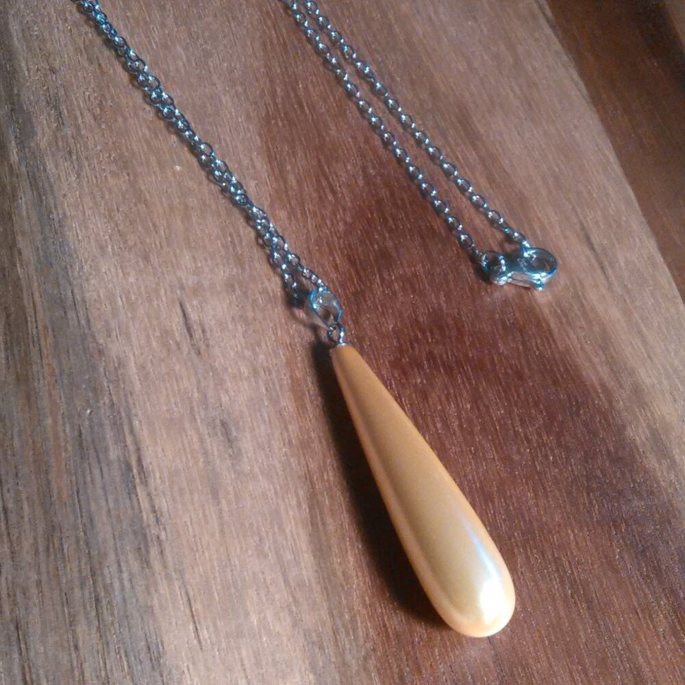 Golden Shell Pearl Stainless Steel Drop Pendant Necklace